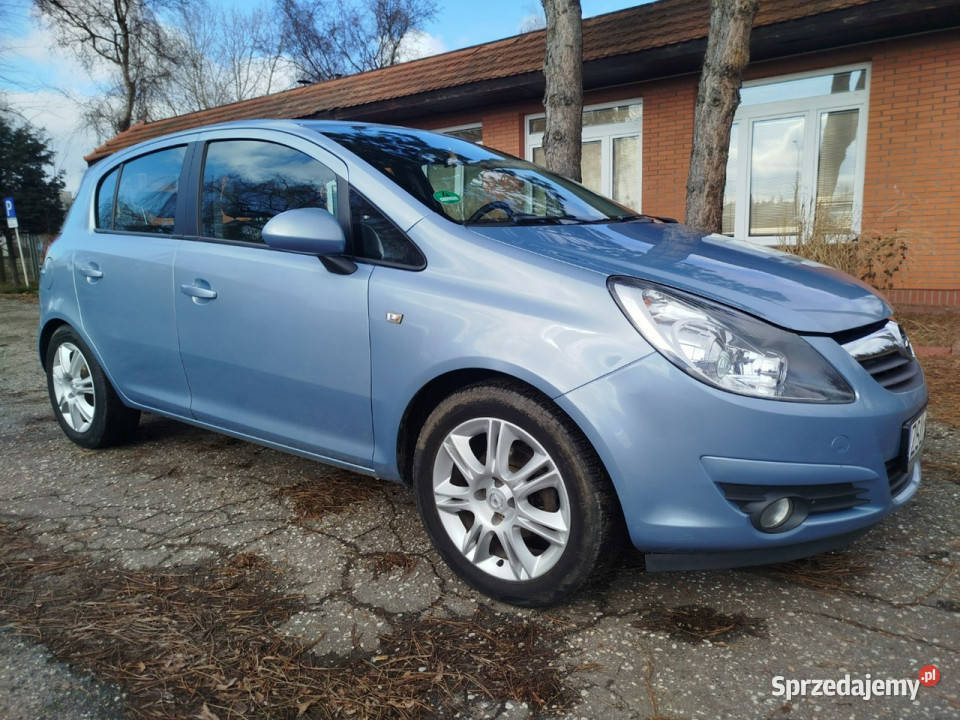 Opel Corsa zarejestrowana 5 drzwi aito z lpq D Zarejestrowany w Polsce Opel Toruń sprzedam