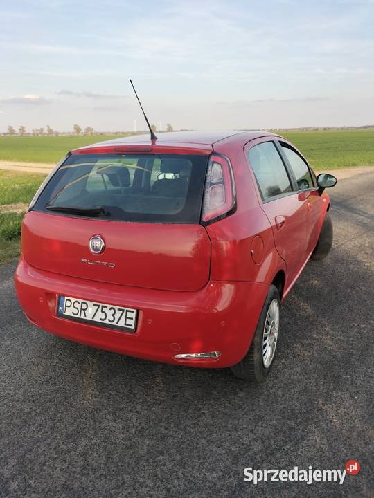 Fiat Punto Evo 12 benzyna 5 Drzwi 2012 r światła do jazdy dziennej wielkopolskie Środa Wielkopolska
