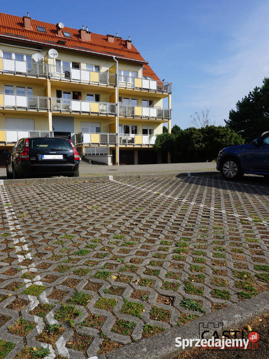 poddasze I miejsce naziemne I Stegna I zamknięte