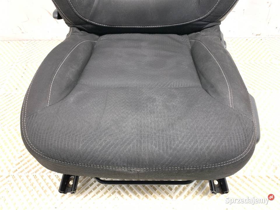 FOTEL LEWY PRZÓD RENAULT TRAFIC III Bus osobowe podkarpackie sprzedam