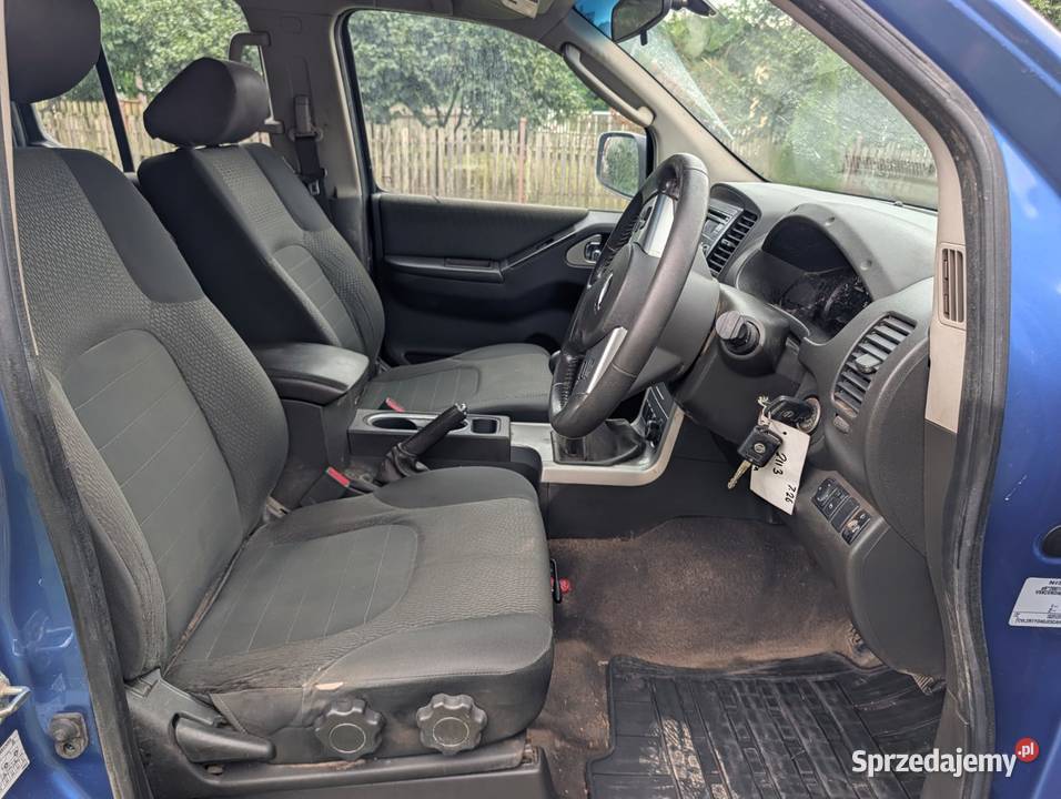 Samochód PICK UP NISSAN NAVARA 2012 4x4 diesel sprzedam