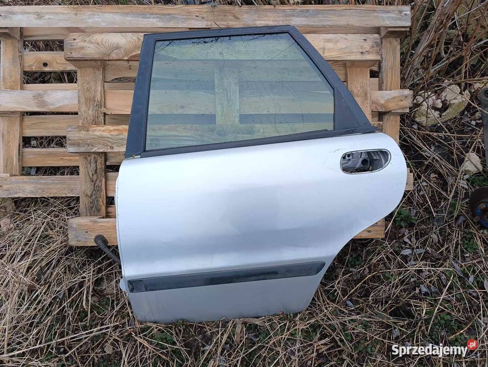 Drzwi lewe tylne lewy tył Volvo v40 9604 32952 Kraków