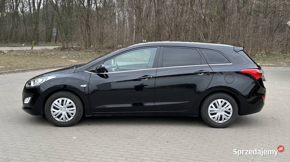 Hyundai I30 II LIFT 16d 2015 kombi asystent parkowania Konin