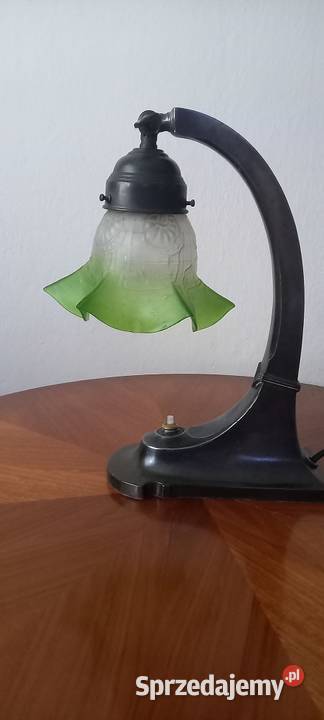 ładna secesyjna lampka klosz tulipan z kryzą