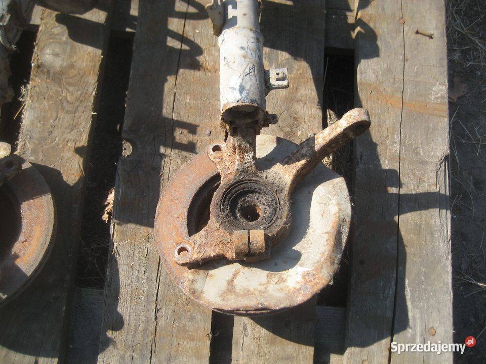 subaru justy 9094r 13 benzyna 4x4 zwrotnica Rakoniewice