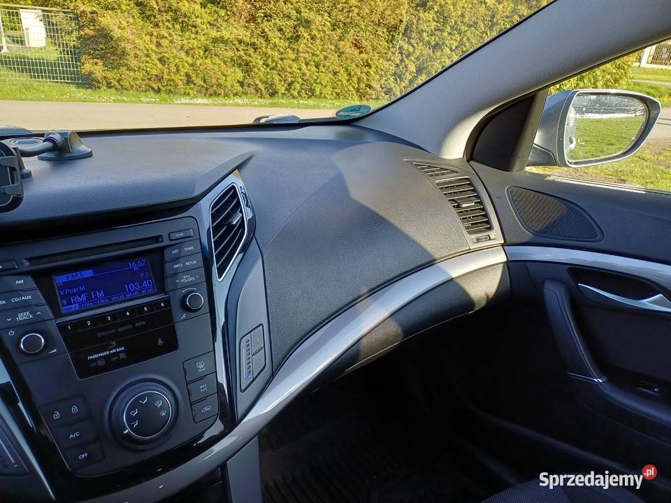 SPRZEDAM HYUNDAI i40 2012 16 GDI gniazdo AUX i40