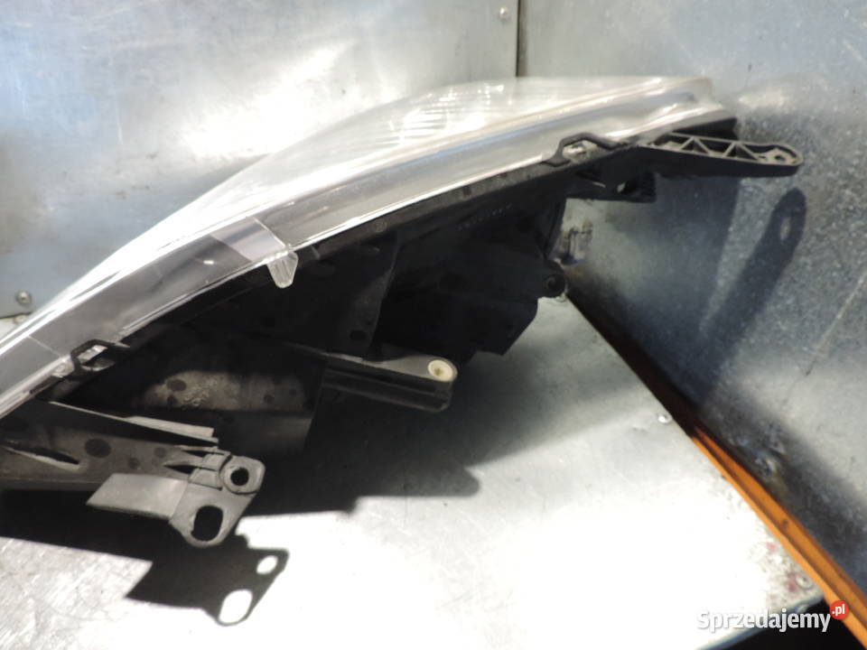 OPEL ZAFIRA B LAMPA PRAWA PRZEDNIA PRZÓD sprzedam