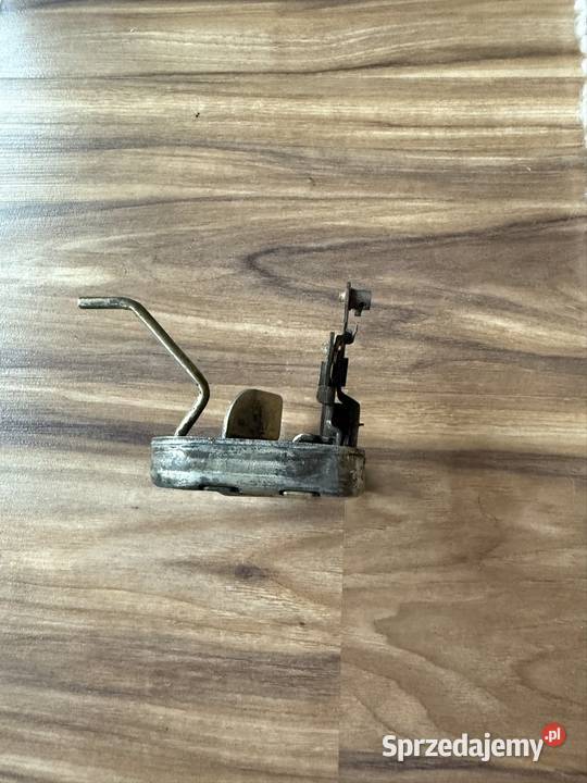 Zamek MG MGB GT prawy Świebodzin