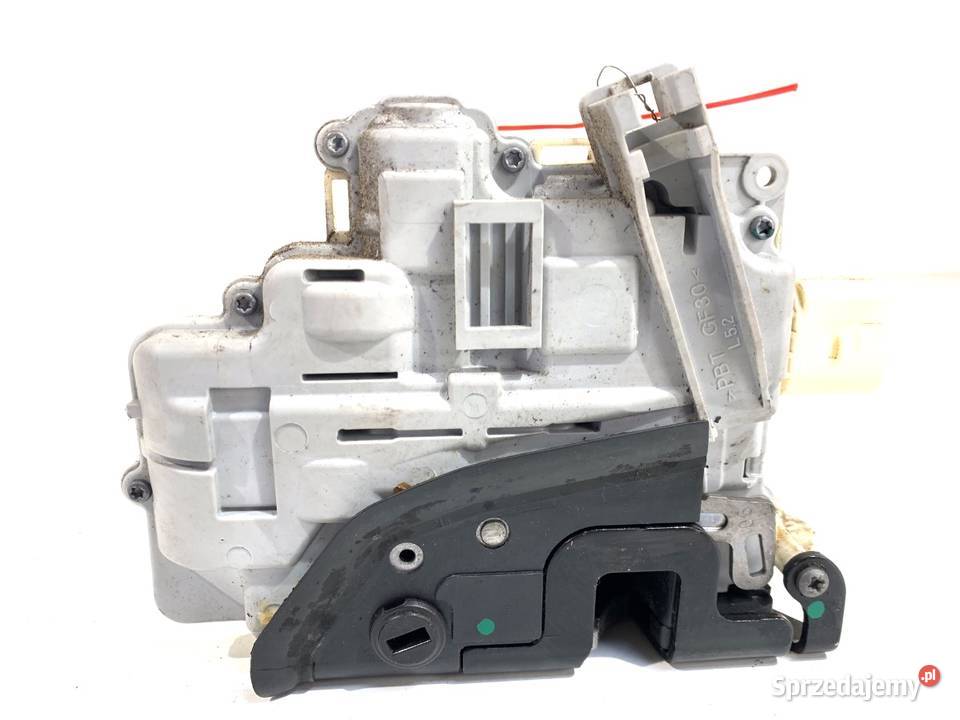 ZAMEK DRZWI LEWY TYŁ AUDI A4 B8 Kombi 8K0839015 Karoseria