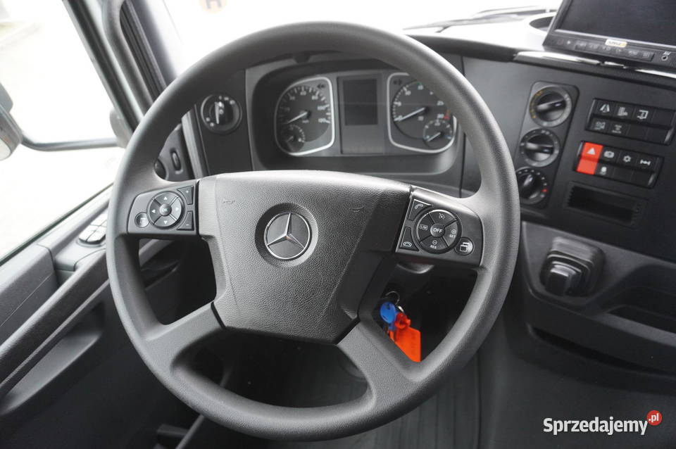 MercedesBenz Atego 818 E6 NOWA LAWETA Kraków