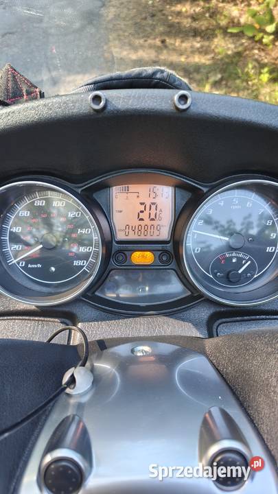 Piaggio mp3 400 Lt sprzedam Rok produkcji 2010 Motoryzacja Kamiennik