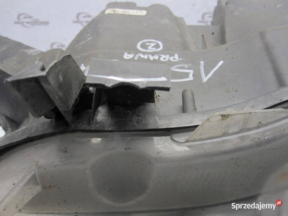 CITROEN C4 II B7 lampa prawa przód 9687304580