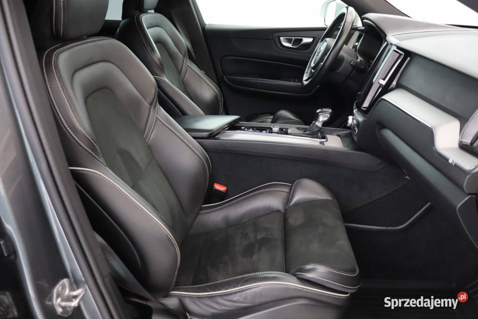 Volvo XC60 T5 AWD sprzedam