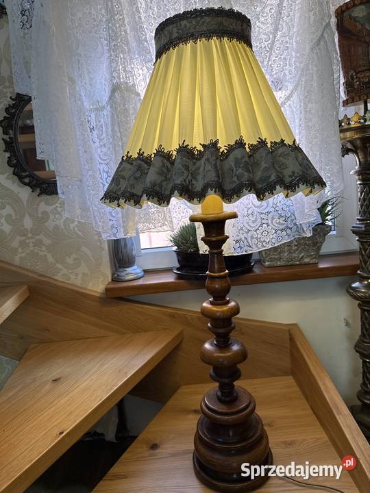ekskluzywna gabinetowa lampa drewniana 110