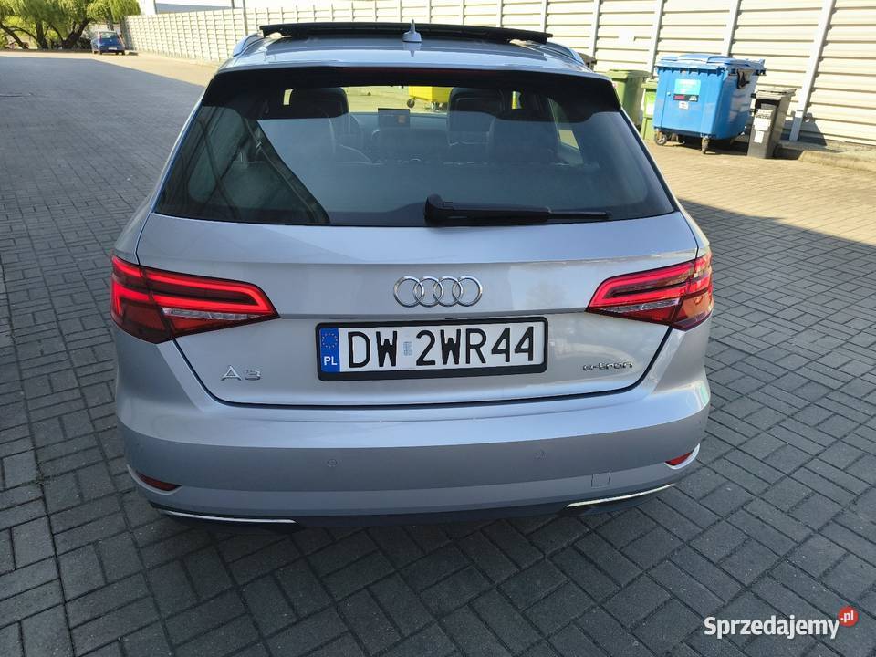 Audi A3 Etron Hybryda Plugin 14 benzyna 205 nowe 4/5 A3 dolnośląskie Wrocław