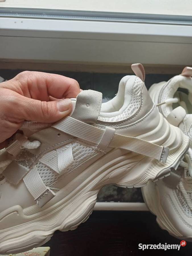 Sprzedam nowe damskie sneakersy biały