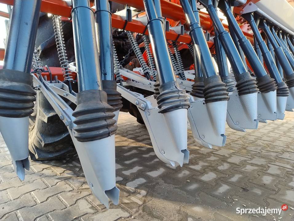 Siewnik zbożowy Poznaniak 27m Agromasz Piątek