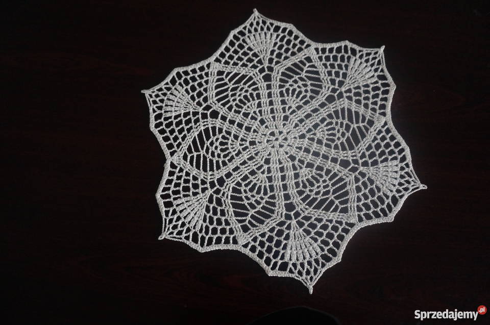 obrus serweta bieżnik szydełkowy rękodzieło
