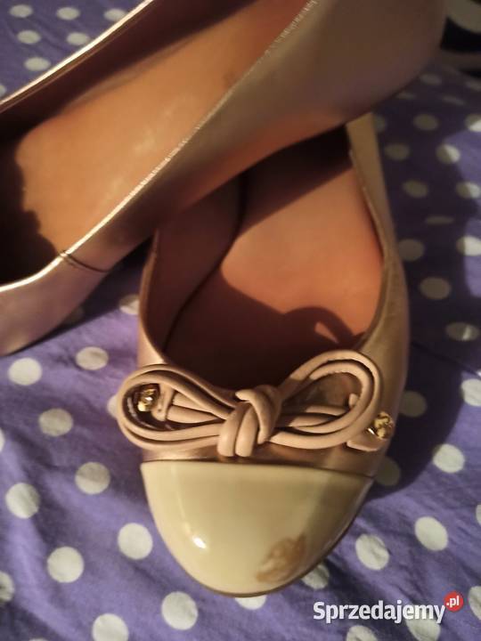 beżowe baleriny Kazar Częstochowa