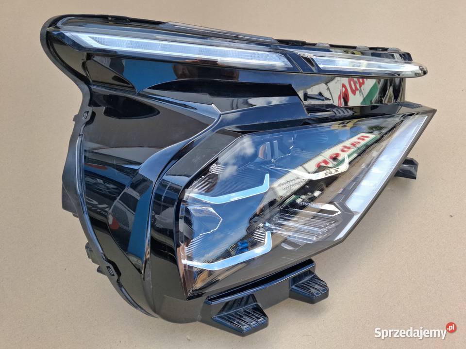 CITROEN C4 III REFLEKTOR PRAWY PRZÓD LAMPA PRAWA Lampy przednie Bieleń