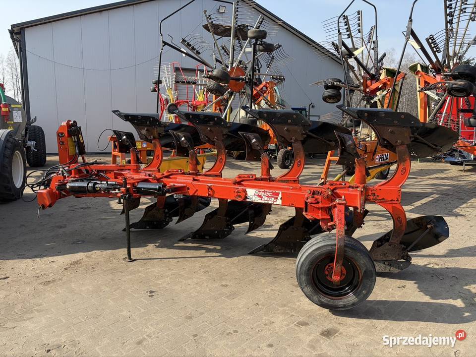 Pług obrotowy 4 skibowy Gregoire Besson RWB7