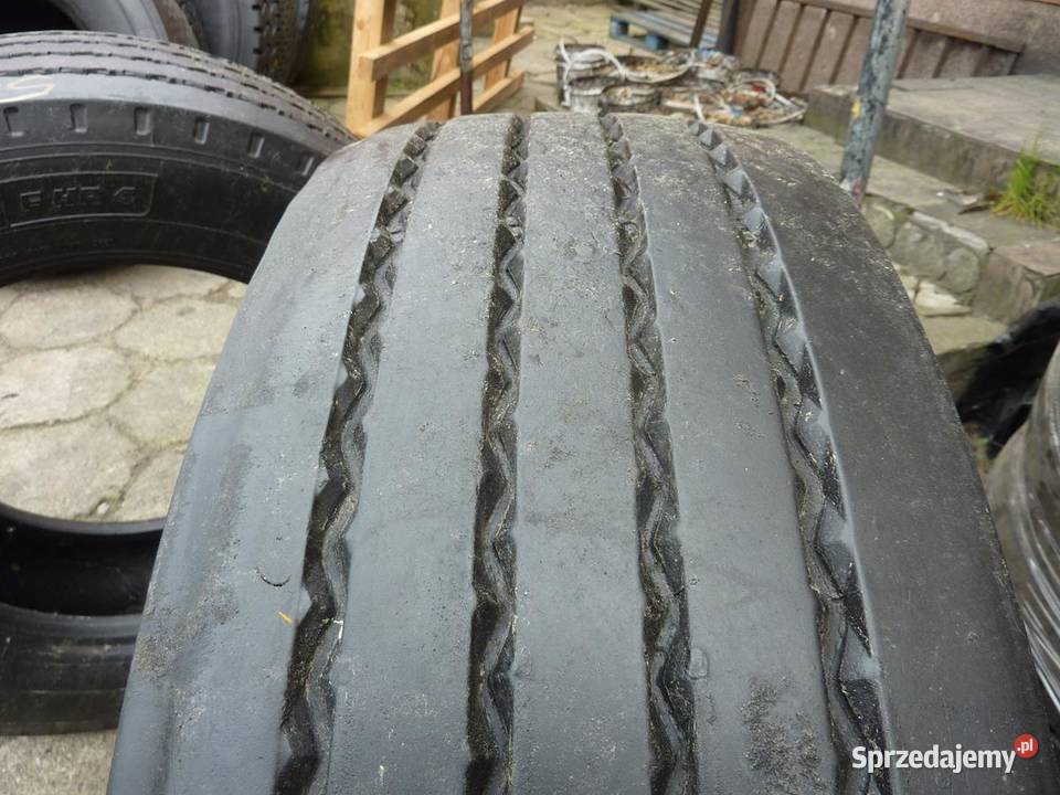 Opona używana ciężarowa 31570R225 GT RADIAL GSR 70 Zaścianki