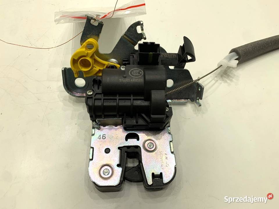 ZAMEK KLAPY TYŁ SKODA SUPERB III Kombi