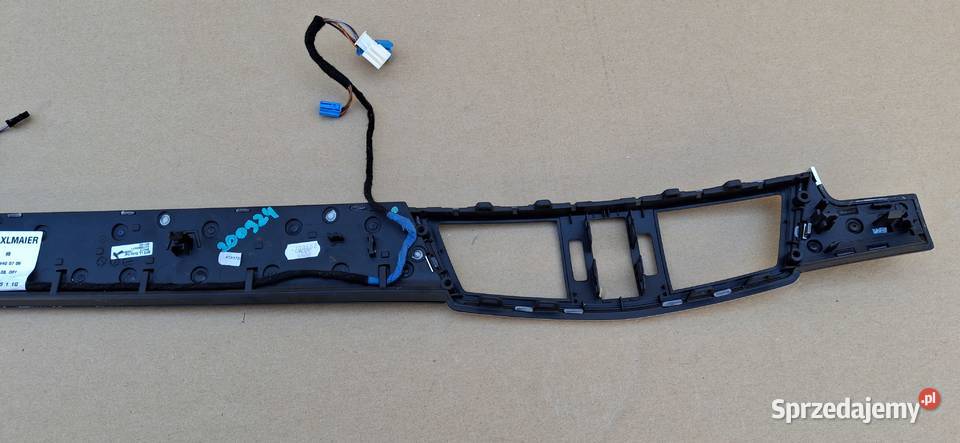 MERCEDES EKLASA W212 DEKOR LISTWA OZDOBNA DESKI Bieleń sprzedam