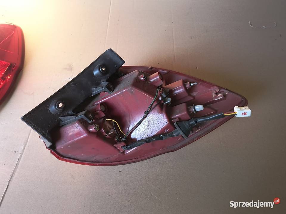 Kia Ceed II HB 1215 Lampa tył tylna lewa w