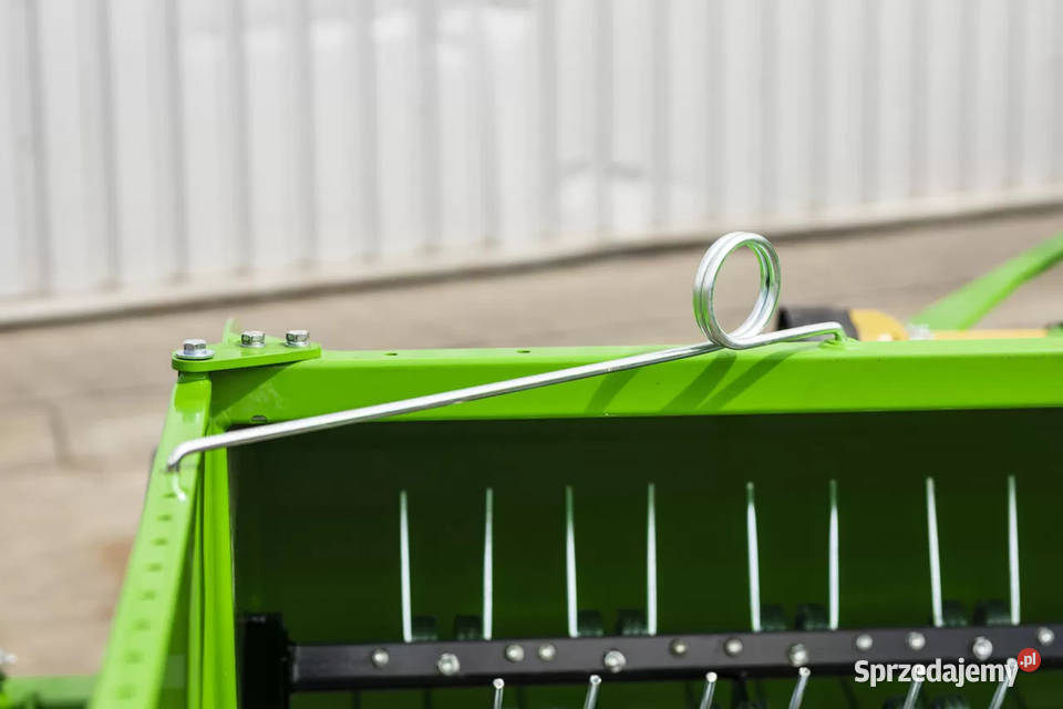 Przetrząsacz zgrabiarka BOCIAN 225 Zgrabiarki i przetrząsacze Kutno