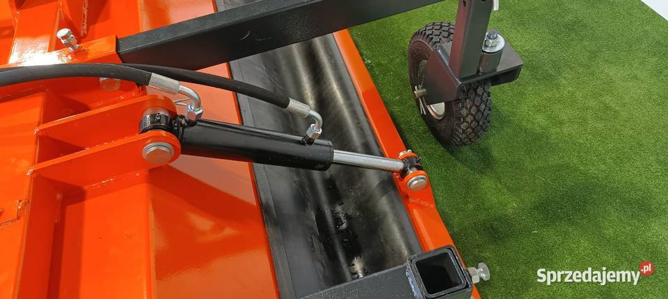 Nowa zamiatarka METALTECHNIK szerokość 18m24m łódzkie Piątek