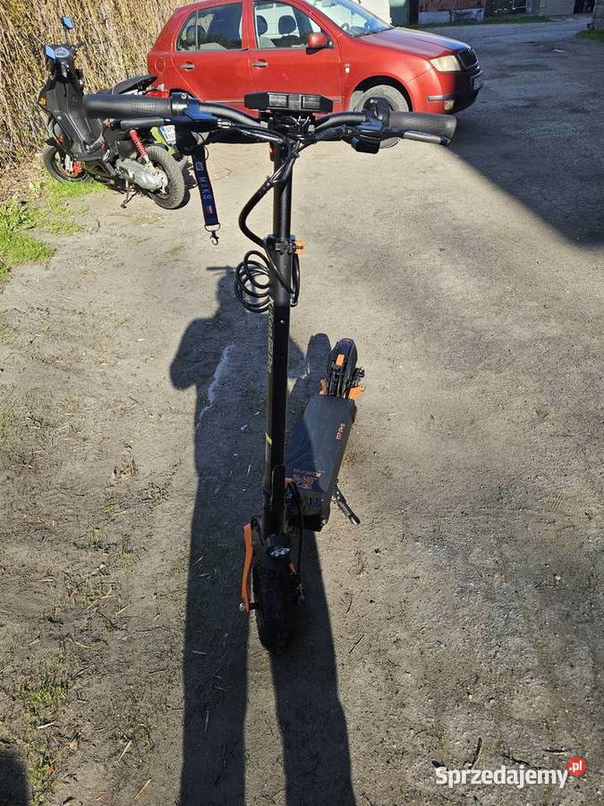 sprzedqm Hulajnoge g2 pro sprzedam