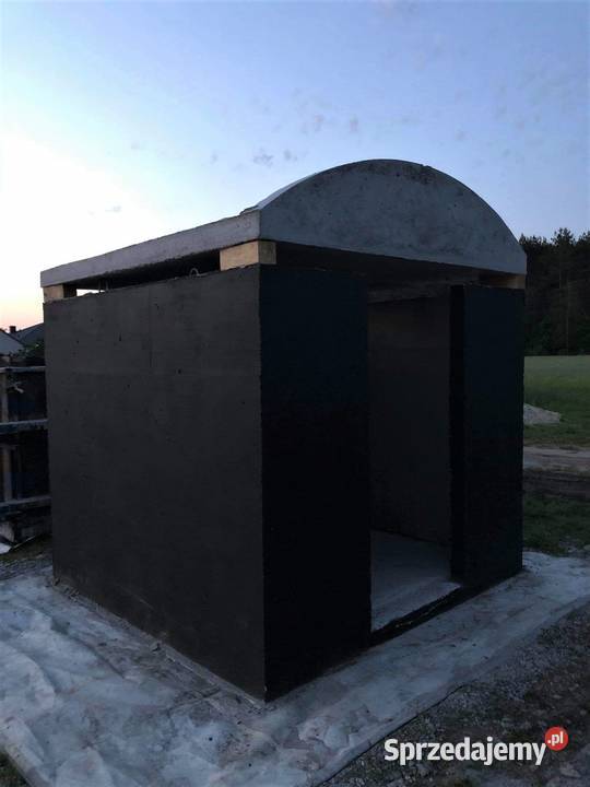 Piwniczka betonowa 240 x 240 x 210h Warszawa
