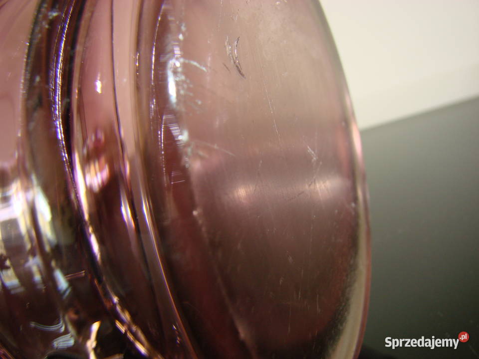 kufel czerwone szkło Pruszcz Gdański