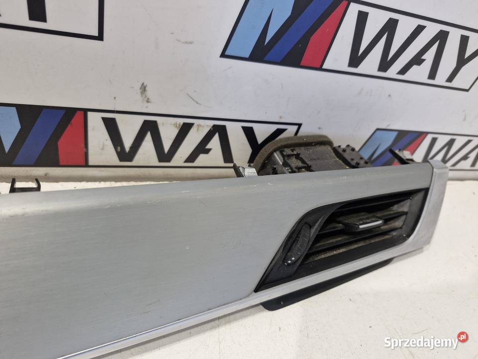 9347741 BMW X1 F48 LISTWA DEKOR DESKI KONSOLI Wyposażenie wnętrza