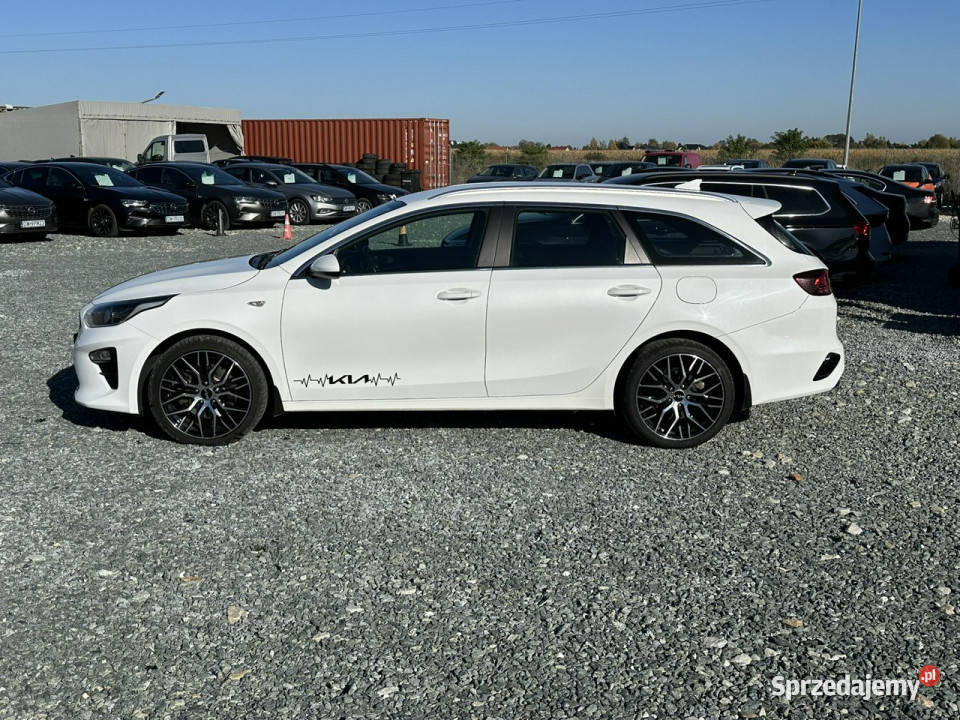 Kia Ceed 16 CRDi mHEV M 136 2021 Salon kamera Wojkowice
