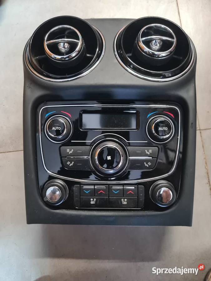 Panel nawiewu tył X351 Jaguar FW9318D687DE sprzedam
