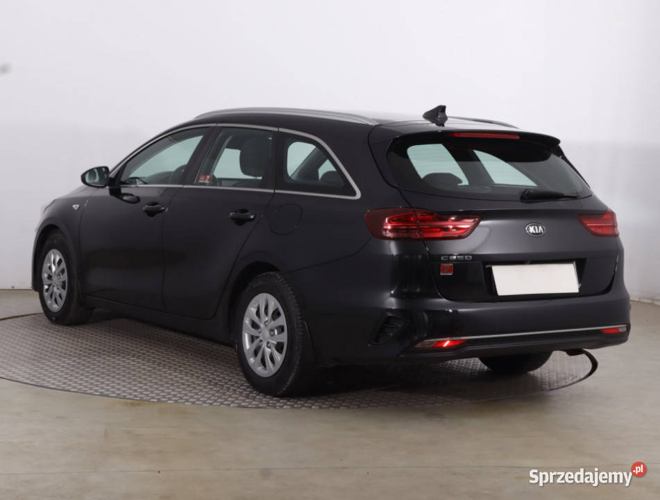 Kia Ceed 14 TGDI światła przeciwmgielne Piaseczno