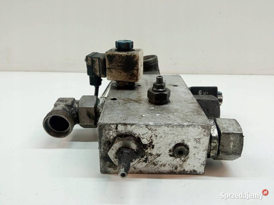 ROZDZIELACZ HYDRAULICZNY ŚMIECIARKA REXROTH Rok produkcji 2009