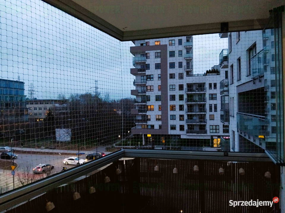 Założenie siatki przeciw ptakom Warszawa Siatka