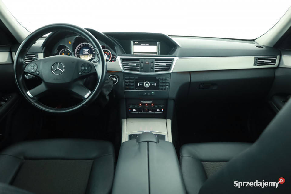 Mercedes E E 220 CDI Piaseczno