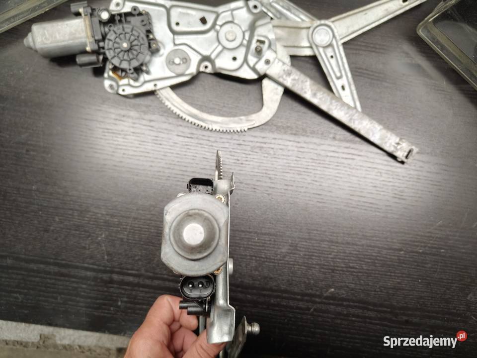 Bmw e36 compakt podnośnik szyby lewy