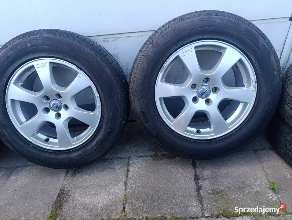Felgi aluminiowe z oponami letnimi z Volvo xc60