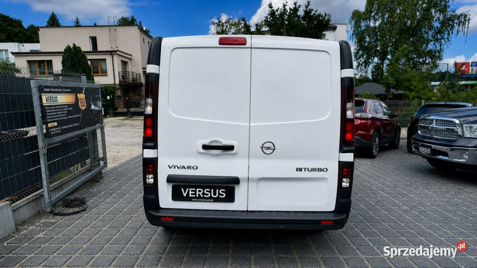Opel Vivaro 16 CDTi 125 5osobowy przeszklony klimatyzacja