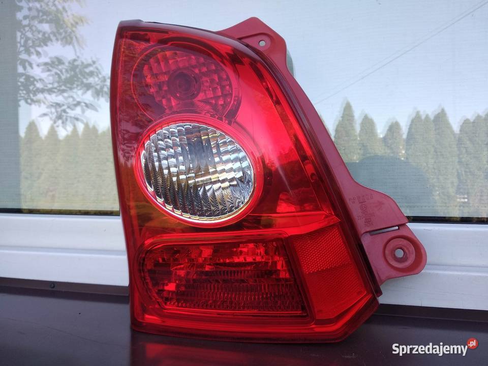 Suzuki Alto Nissan Pixo lampa tył tylna lewa Lampy tylne łódzkie Sieradz