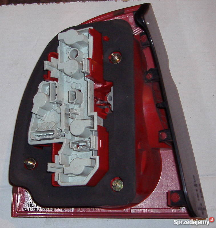 VW PASSAT B5 FL LAMPA TYLNA PRAWA SEDAN Katowice