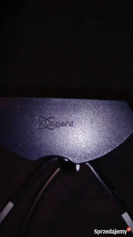 Listwa maskująca i 2 półki na sprzęt Audio Video