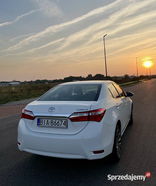 Toyota Corolla 2019r 16 benz 132 niski przebieg Białystok sprzedam