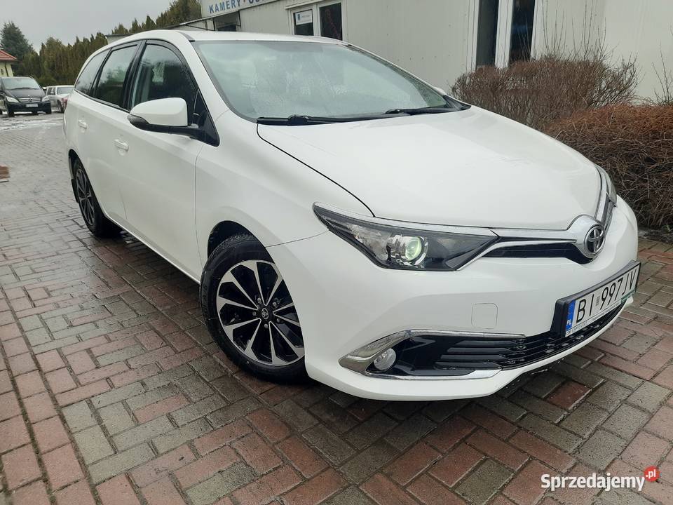 Toyota Auris 14 D4D 66 kW 90 2015 Motoryzacja Łuszczów Drugi