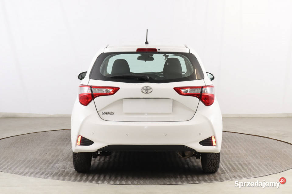 Toyota Yaris 10 VVTi klimatyzacja Zabrze sprzedam